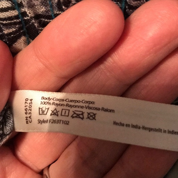 Free People one paradise stars tank pin-tucked embroidered tank triple tie back - Picture 9 of 9